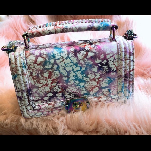 Purse - Picture 1 of 2